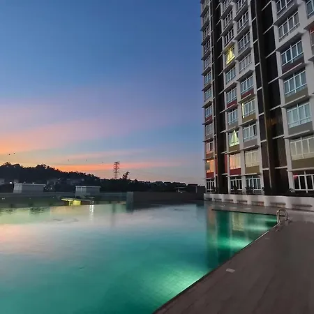 Lv8 Mesrahomez Poolview 1-3 Pax Kuantan Exterior photo